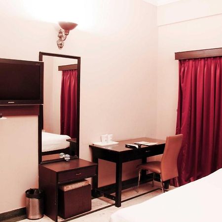היידראבד The Down Town Hotel מראה חיצוני תמונה
