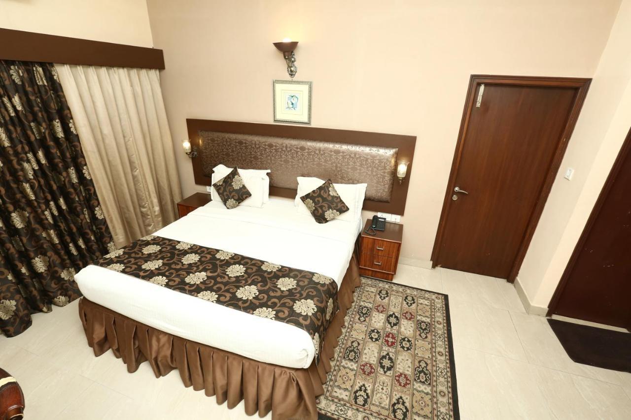 היידראבד The Down Town Hotel מראה חיצוני תמונה